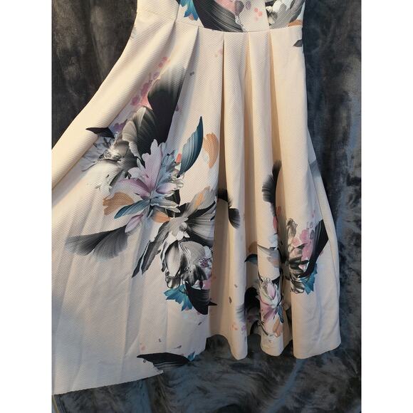 ASOS Off the Shoulder Scalloped Maxi Floral Print Dress Women's 2 - Picture 3 of 10